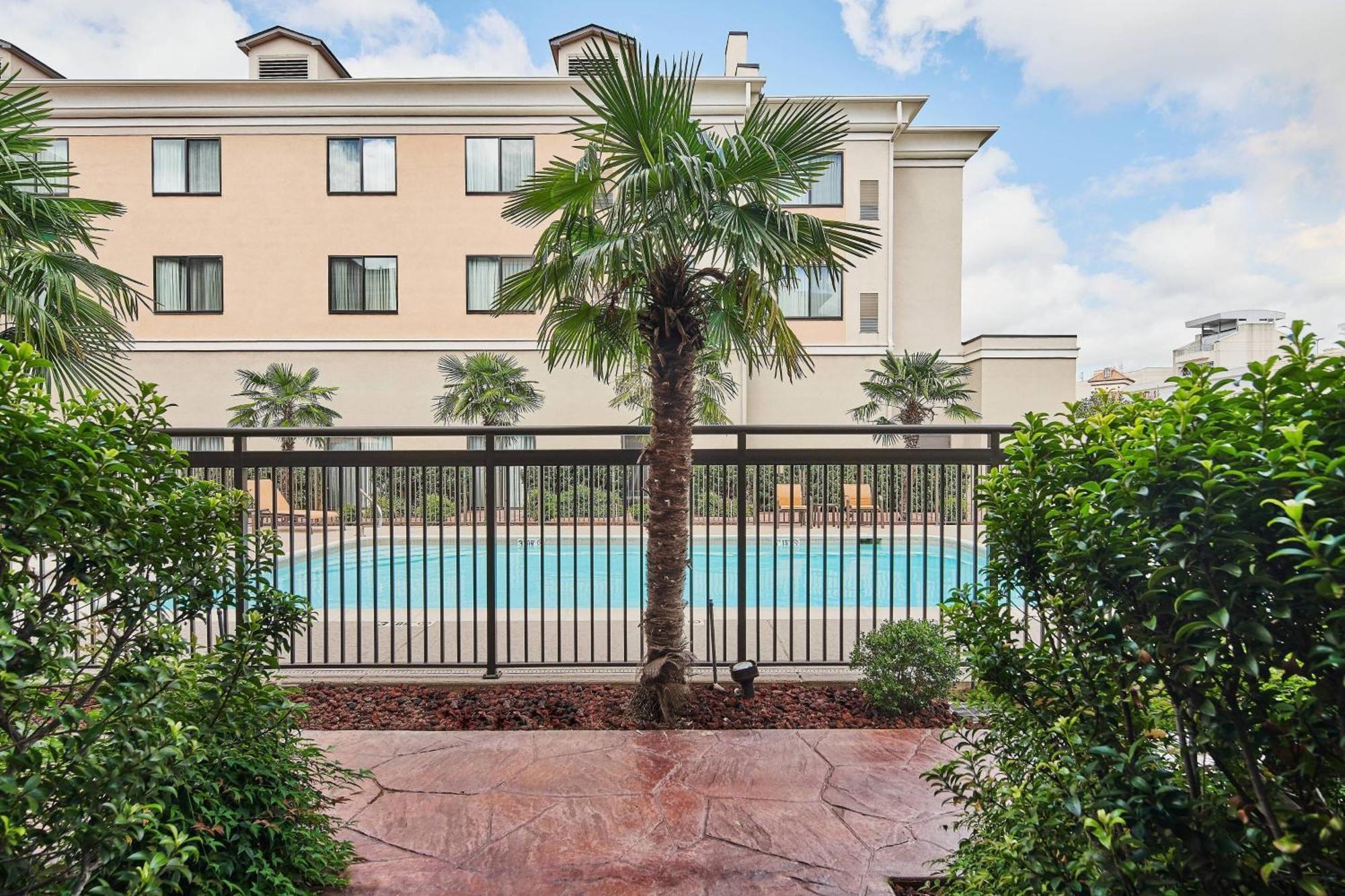 Courtyard Shreveport-Bossier City/Louisiana Boardwalk Exterior foto